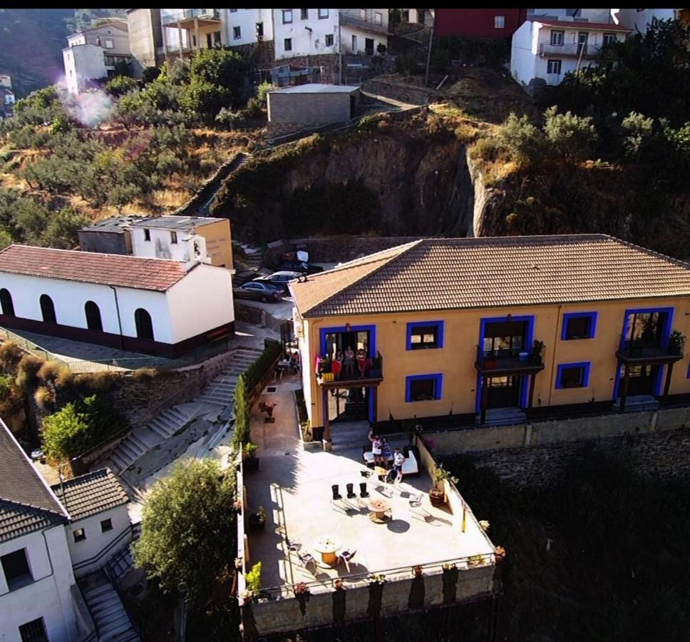 Alojamientos Rurales Hurdes Altas - La Antigua Guarderia Casares de las Hurdes Extérieur photo